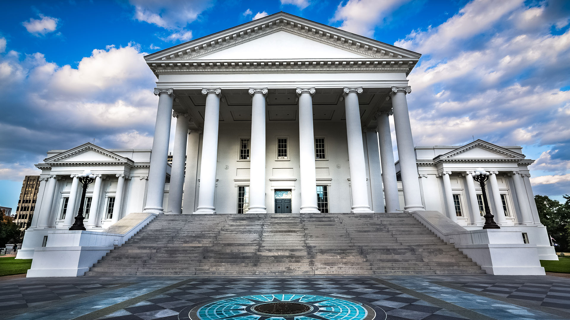 Capitol Building, Richmond, VA. Architect: Thomas Jefferson